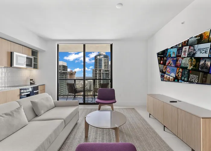 Luxury 45Th-Floor Condo With Stunning City Views