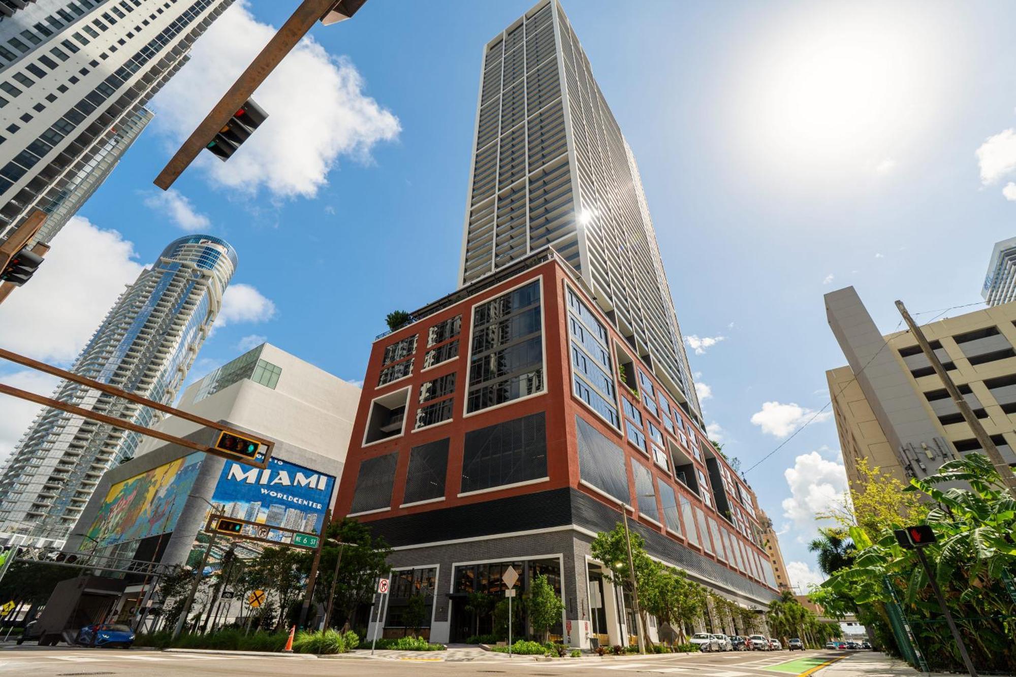 Luxury 45th-floor With Stunning Views