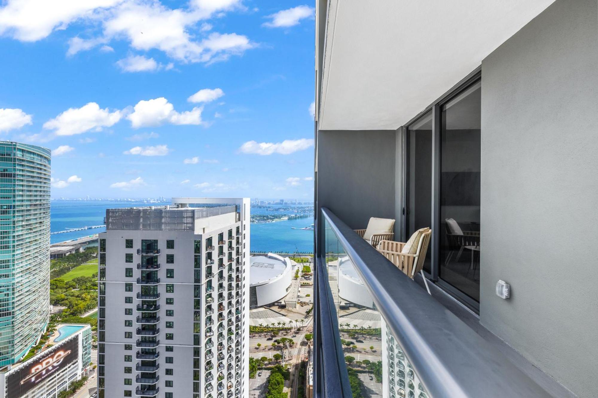 Luxury 45th-floor With Stunning Views *