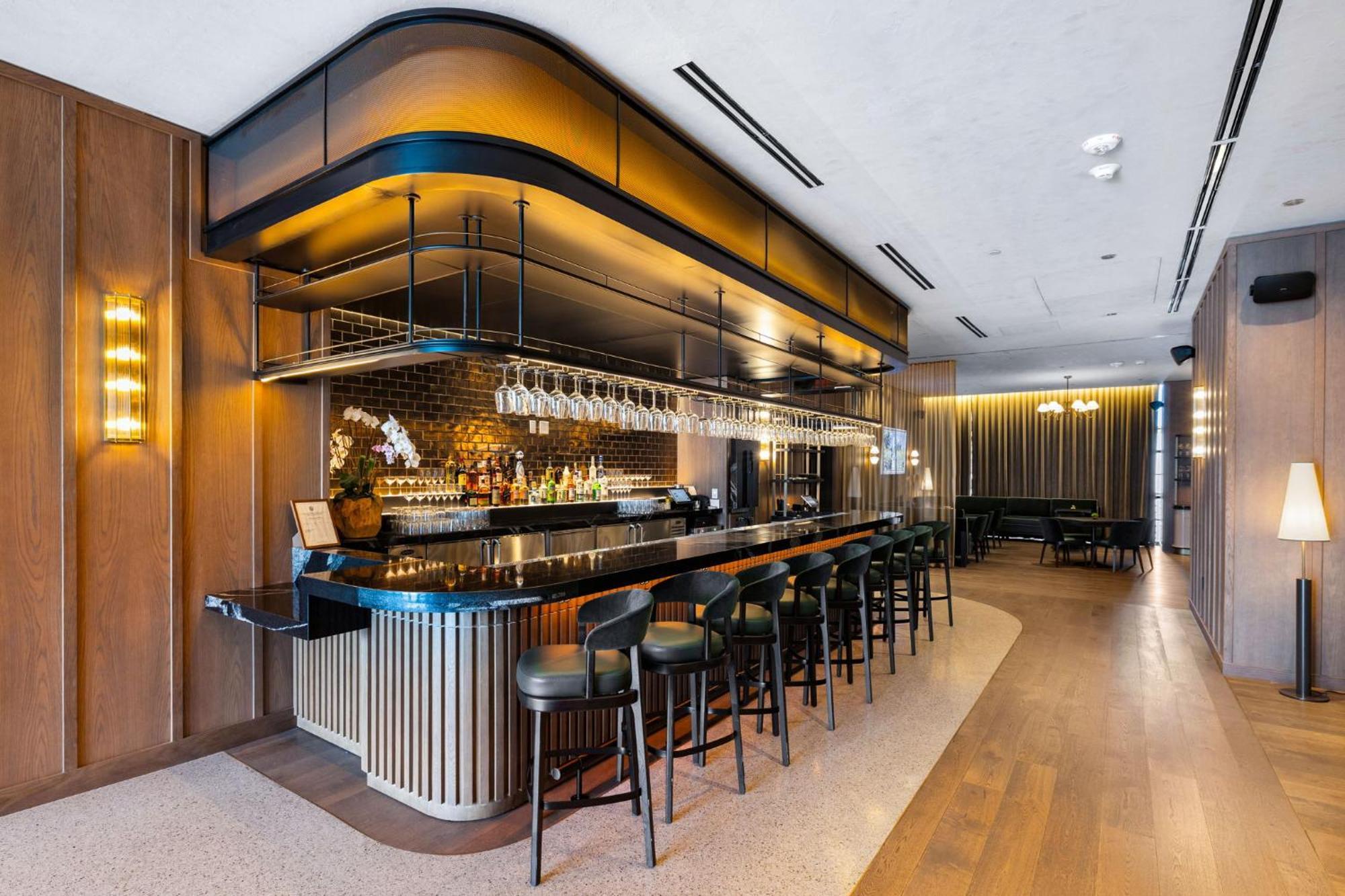 Luxury 45th-floor With Stunning Views Apartment *